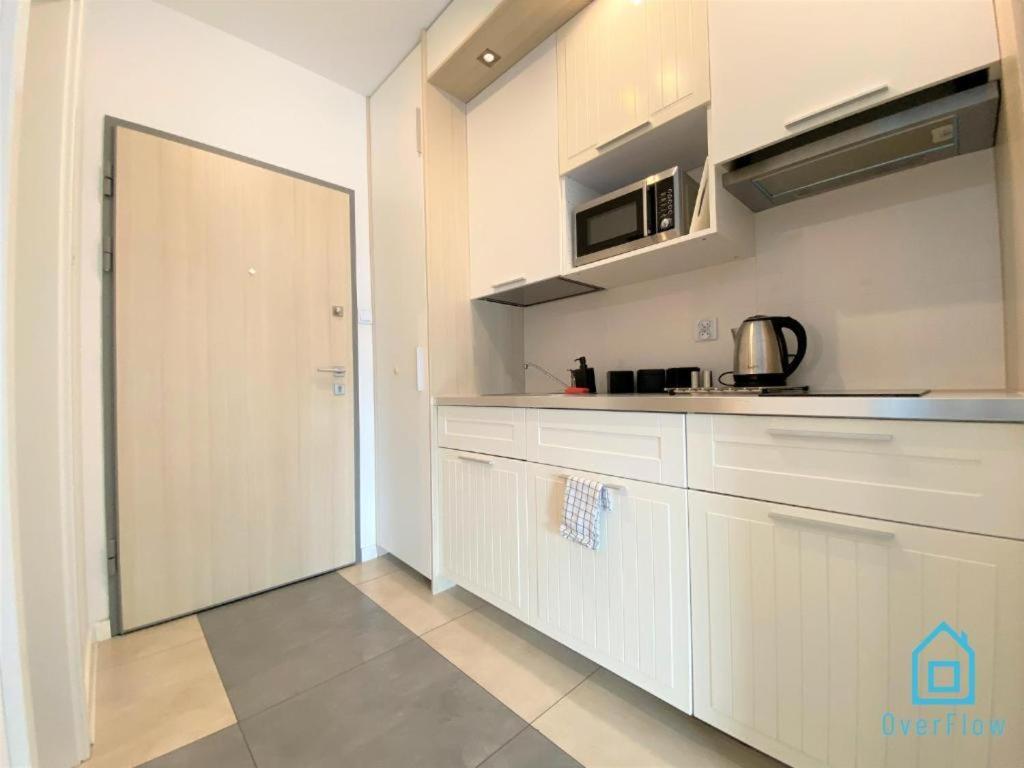 Milky Apartment With Balcony - 3 Km To Baltic Sea Gdańsk Exteriör bild